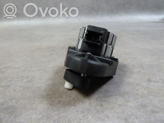 BMW 5 E34 Silniczek nagrzewnicy nawiewu klimatyzacji A/C 