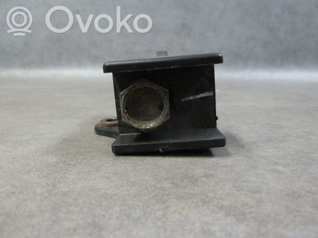 BMW 5 E34 Pliusinis laidas (akumuliatoriaus) 