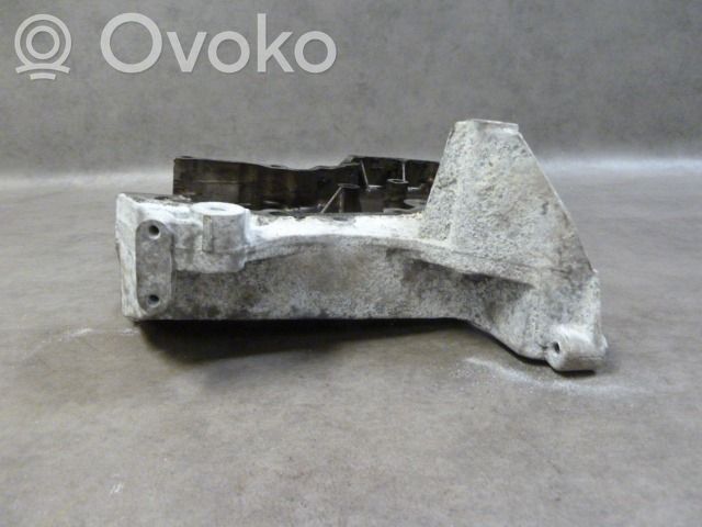Motorabdeckung   7790427