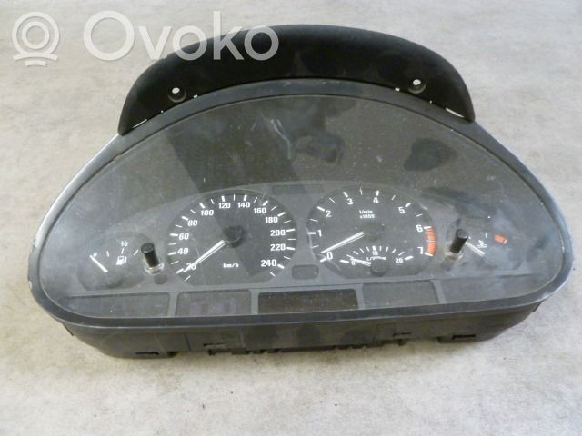 BMW 3 E46 Nopeusmittari (mittaristo) 