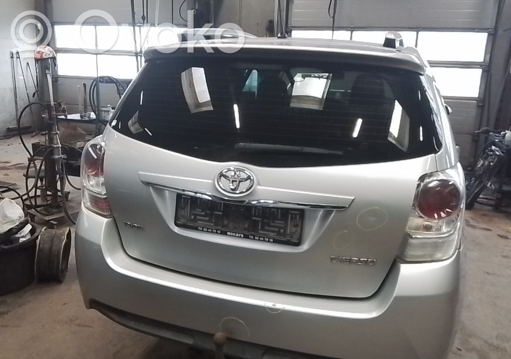 Toyota Verso Tailgate/trunk/boot lid 