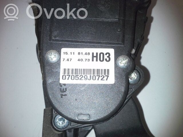 Accelerator throttle pedal   327002H300