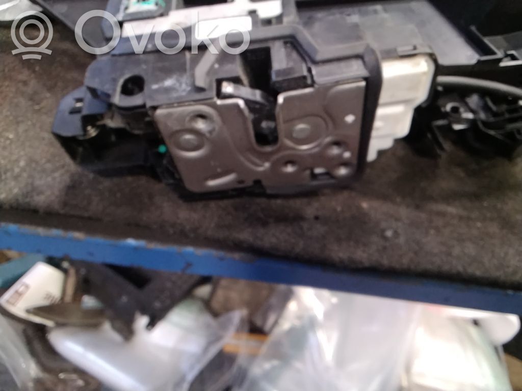 Central locking motor   32353630