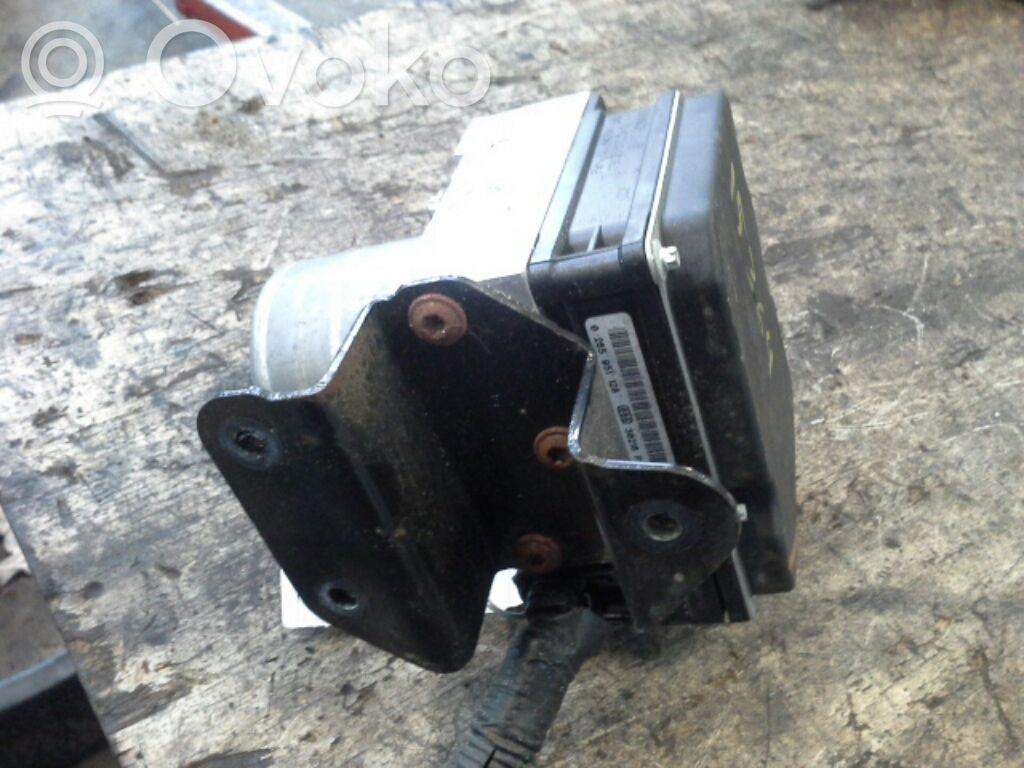 Renault Twingo II ABS Pump 