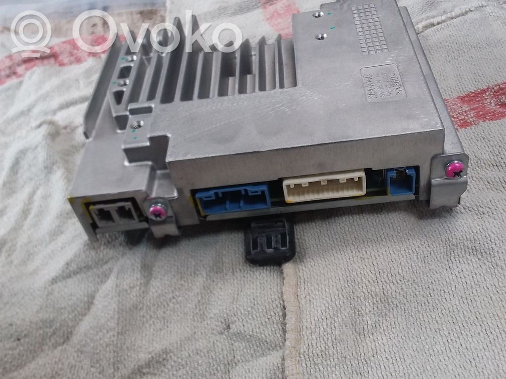Mazda 2 Radio/CD/DVD/GPS head unit 