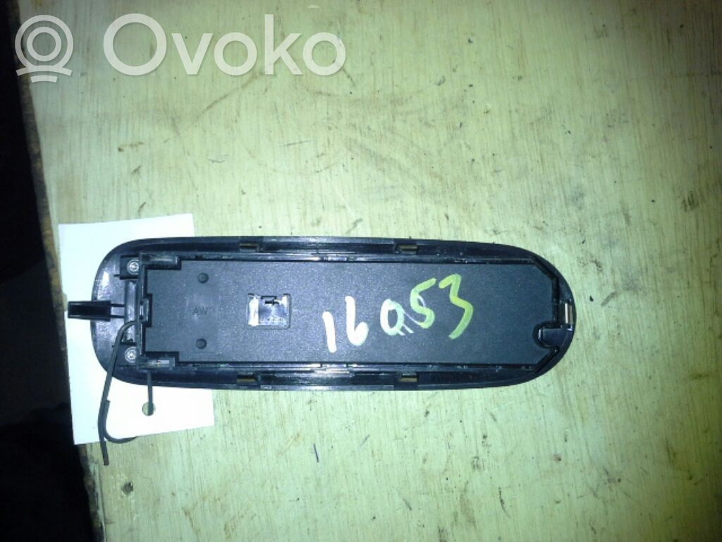 Electric window control switch   1467191