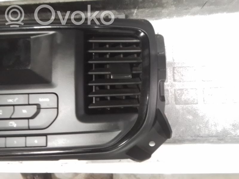Toyota Proace Rejilla de ventilación central del panel 