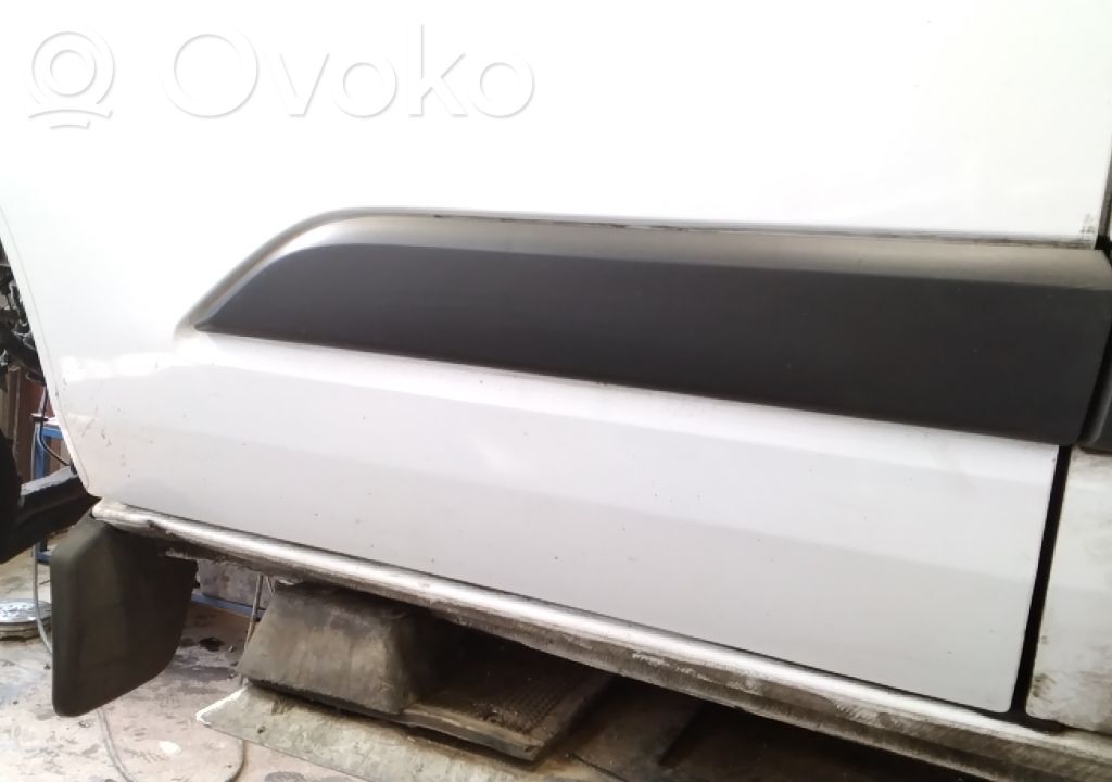 Ford Transit Custom Slenksčio dalis 