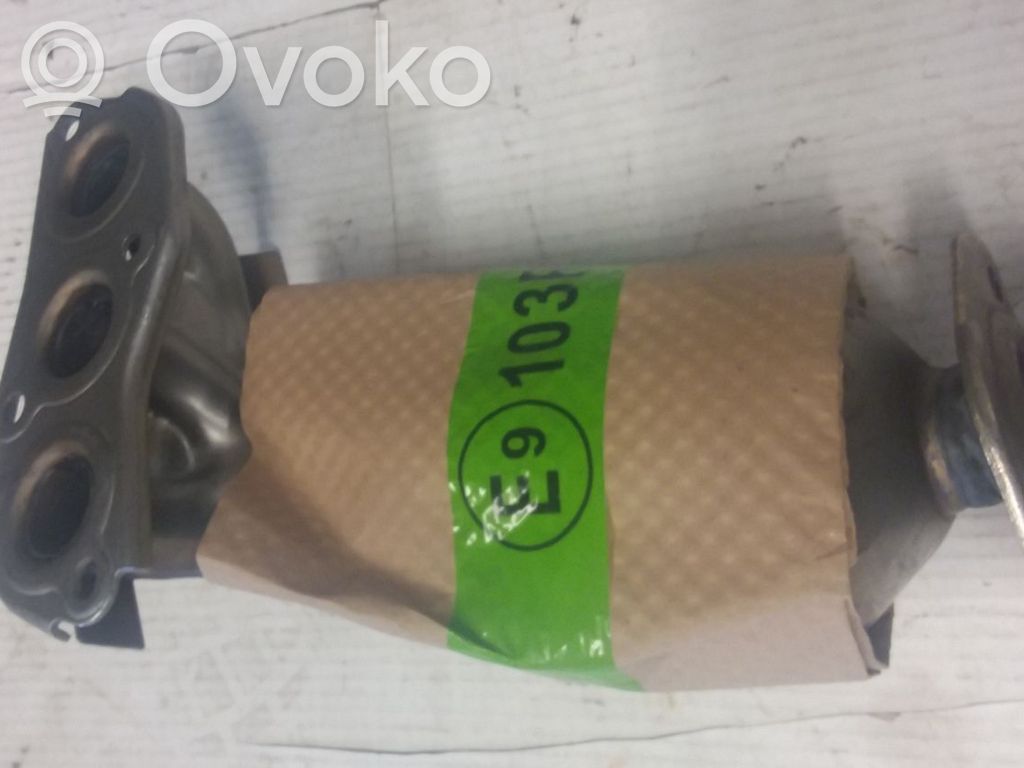 Peugeot 107 Filtr cząstek stałych Katalizator / FAP / DPF 
