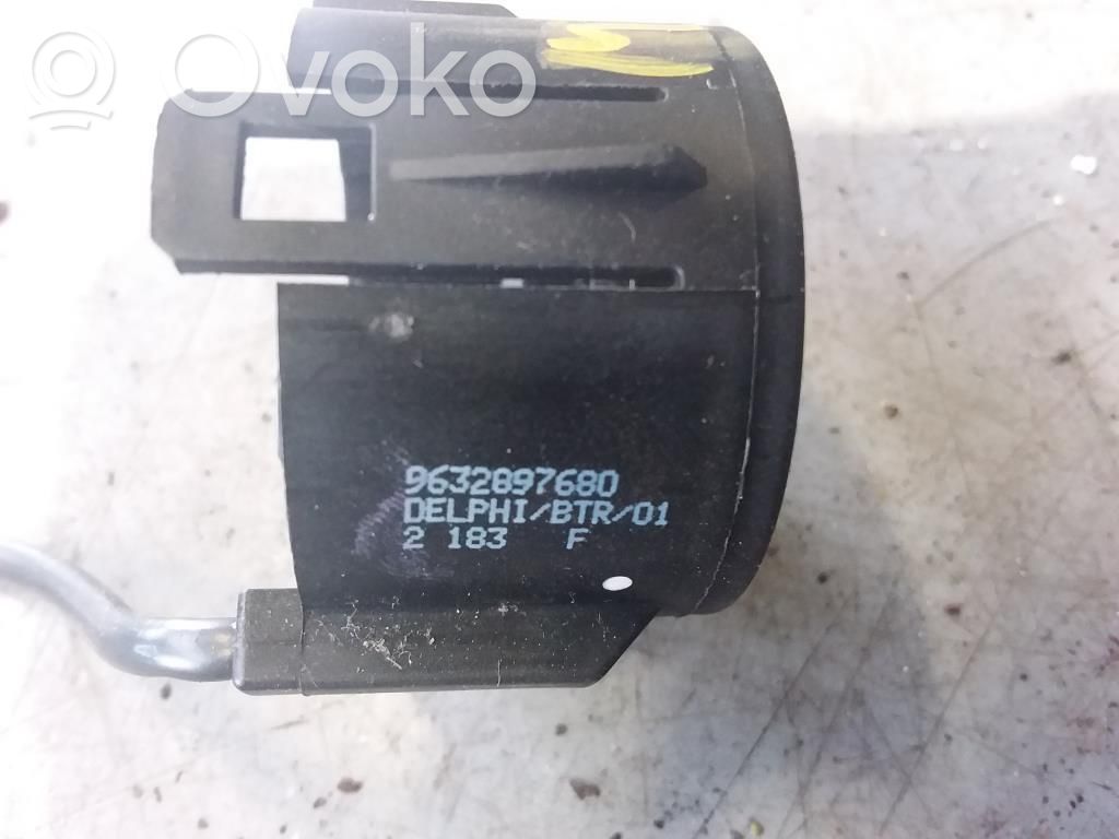 Ignition-blocking relay   9657999380