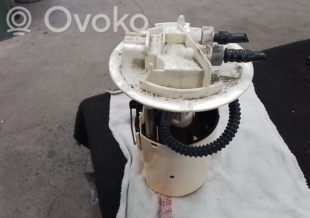 Pompe à carburant   2218778