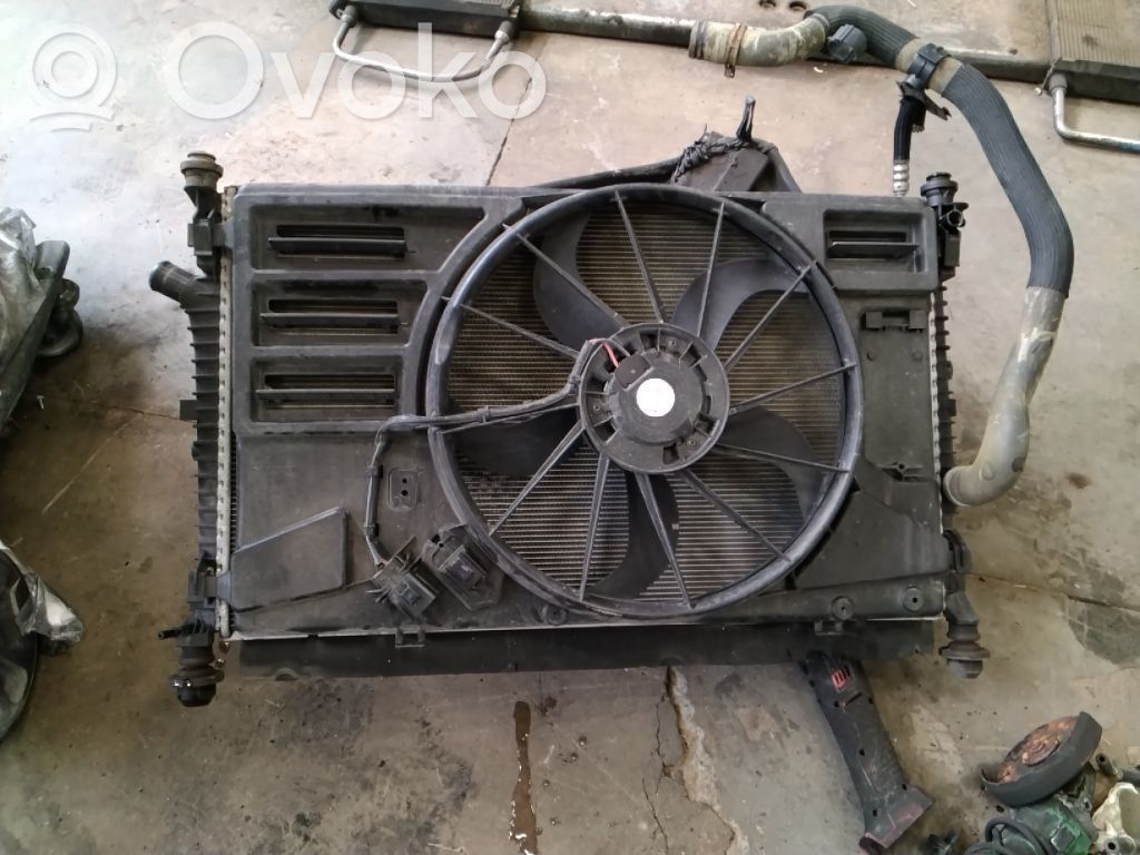 Conducto/guía del intercooler   2411185