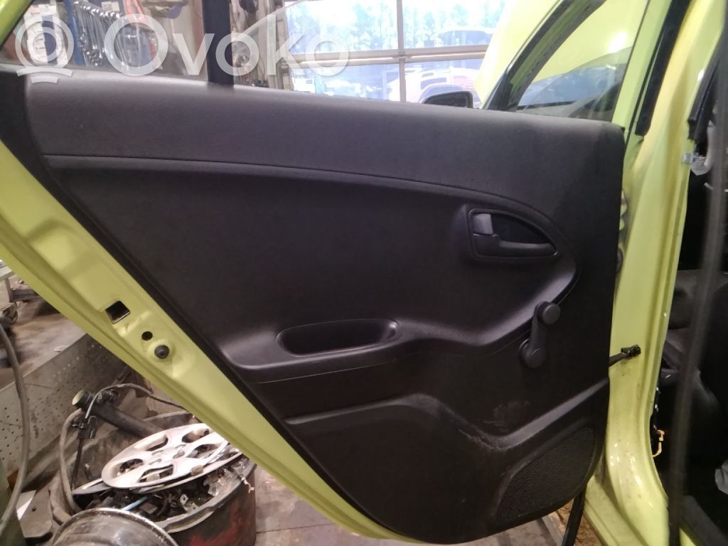 KIA Picanto Apšuvums aizmugurējām durvīm 