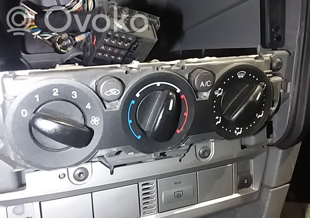 Ford Focus Climate control unit 