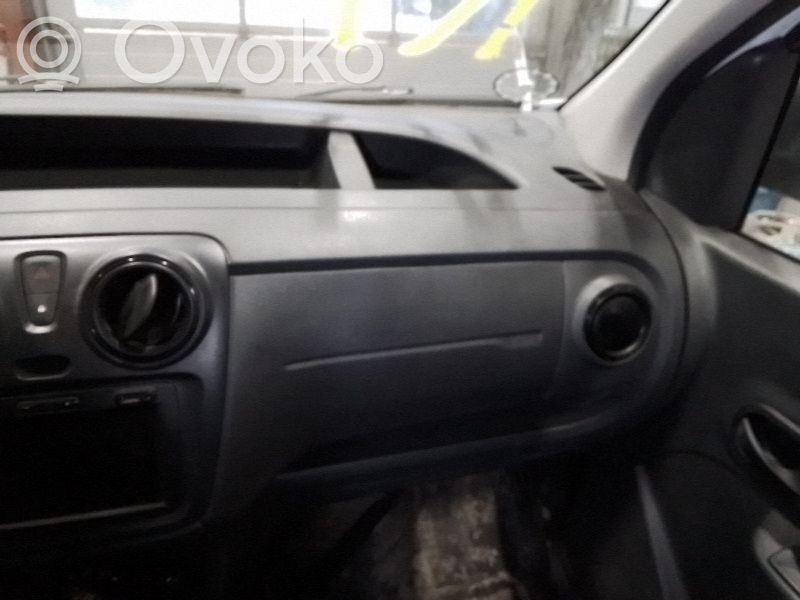 Panelė   681007344R