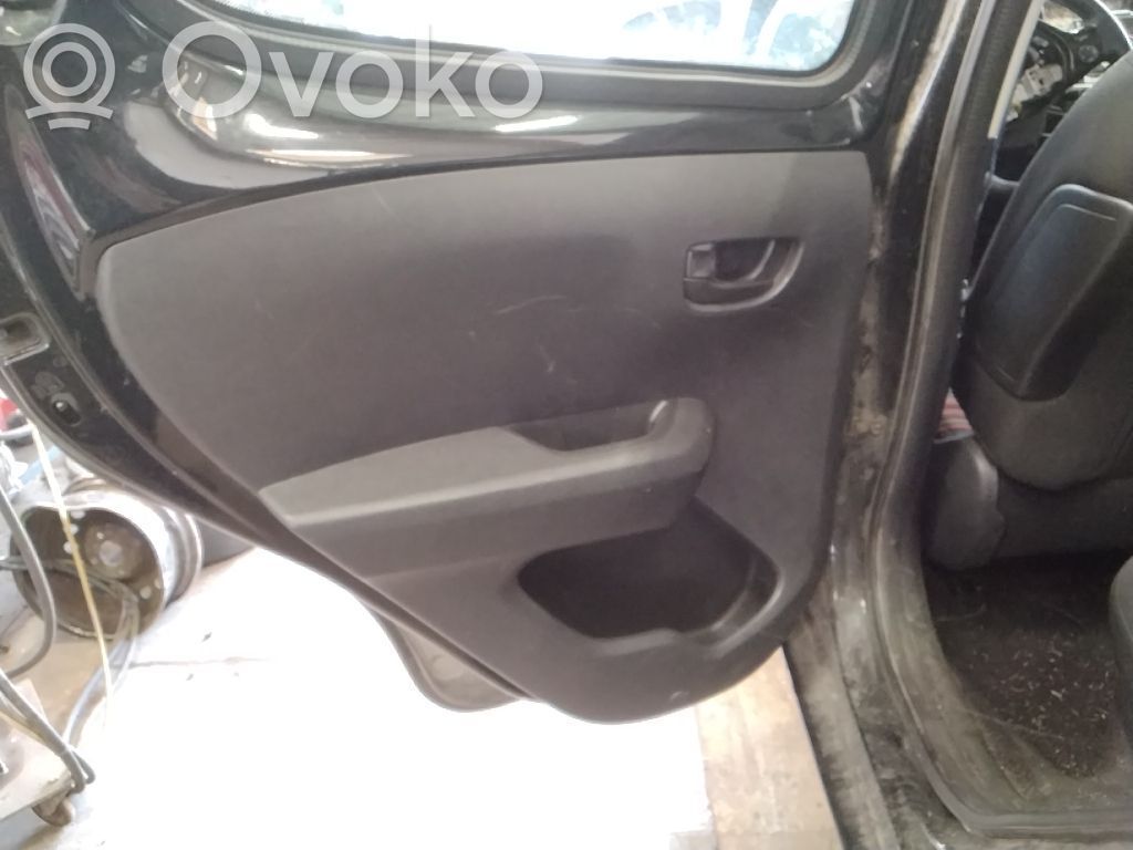 Citroen C1 Apšuvums aizmugurējām durvīm 
