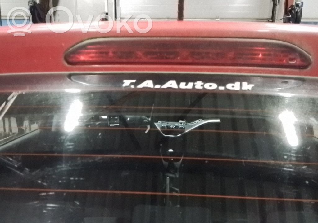 Dritte Bremsleuchte   927001Y000