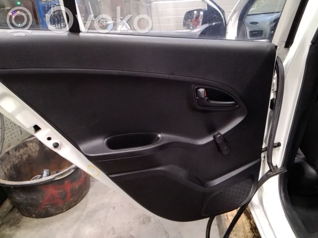 KIA Picanto Apšuvums aizmugurējām durvīm 