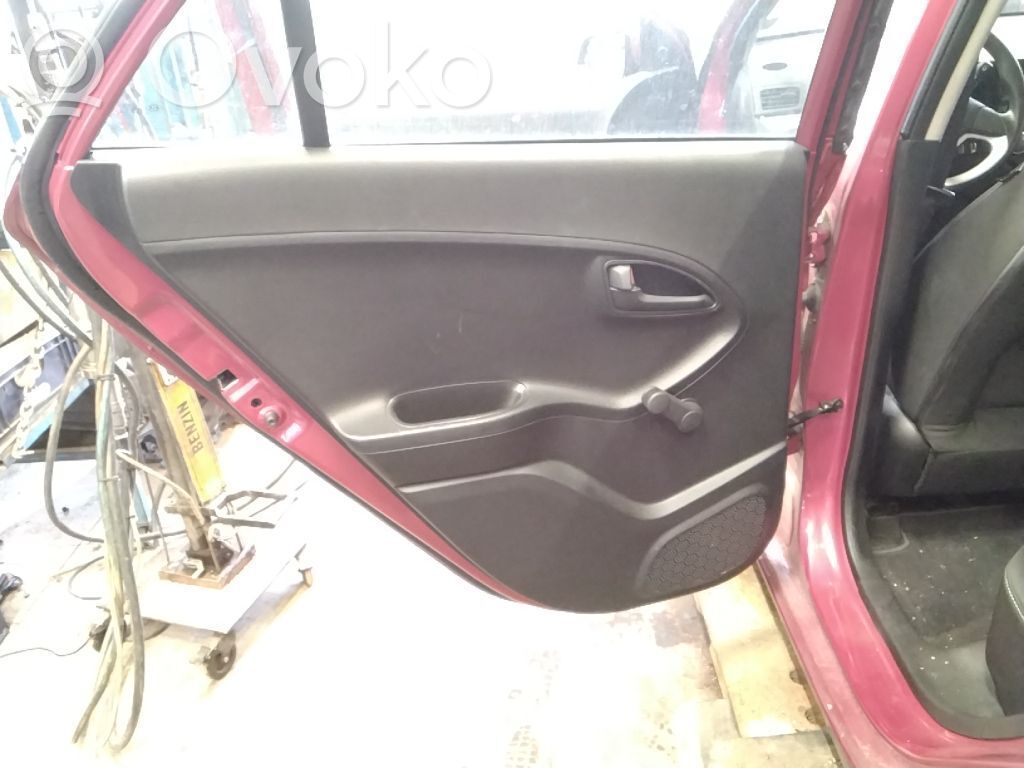 KIA Picanto Apšuvums aizmugurējām durvīm 