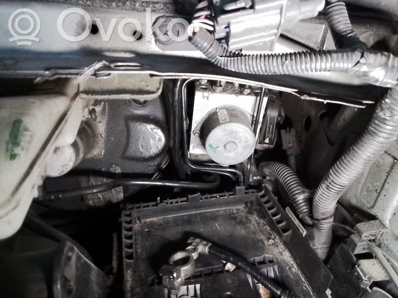 Ford Mondeo MK IV ABS-pumppu 