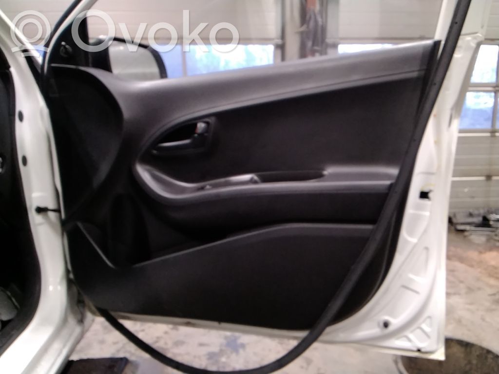 KIA Picanto Apšuvums aizmugurējām durvīm 