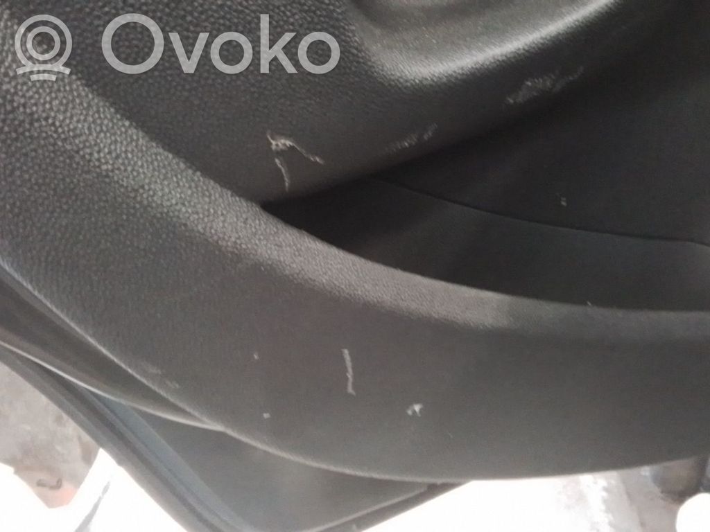 Opel Corsa D Apšuvums aizmugurējām durvīm 