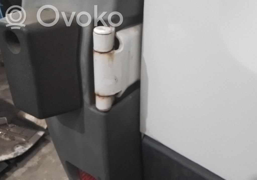 Fiat Ducato Aizmugurējā pārsega pievilcējs 