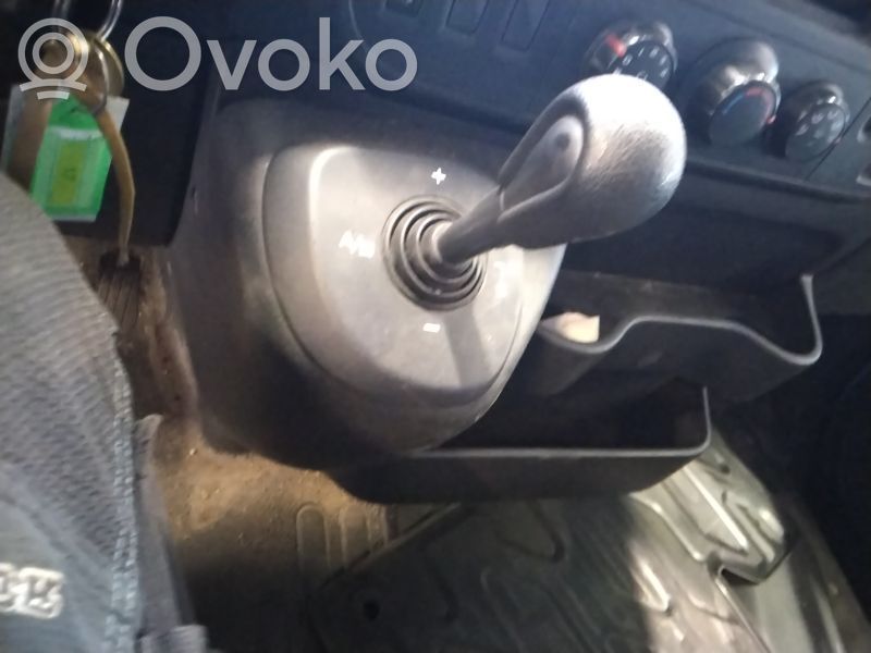 Renault Master III Selector de cambios 