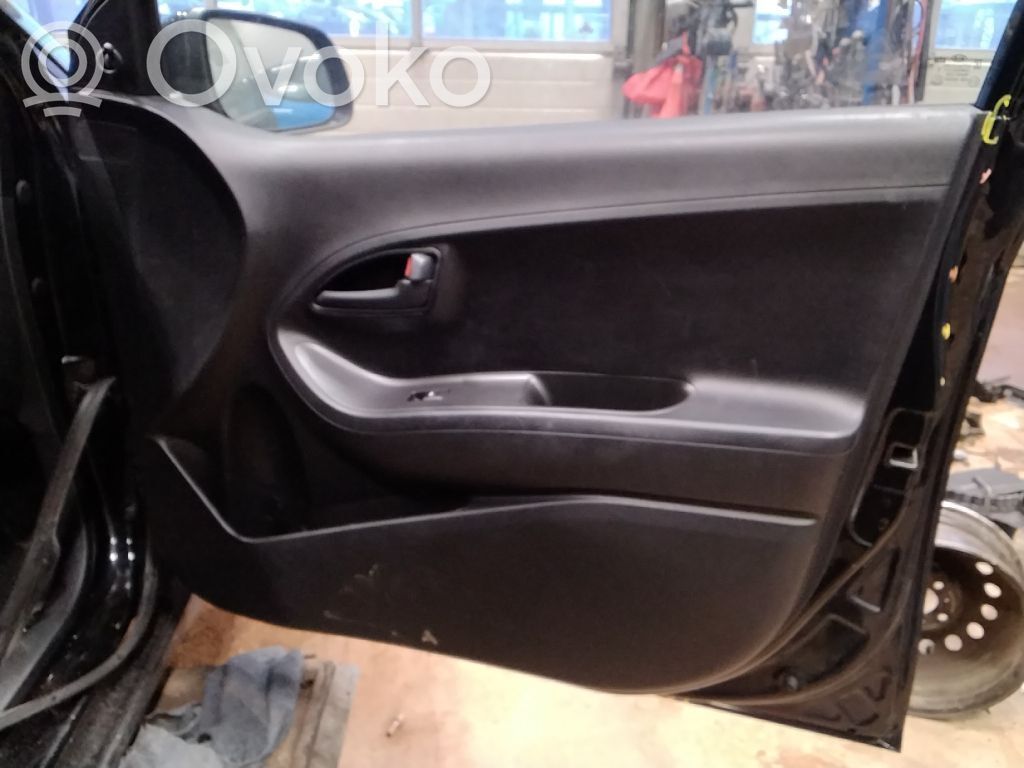 KIA Picanto Apšuvums aizmugurējām durvīm 