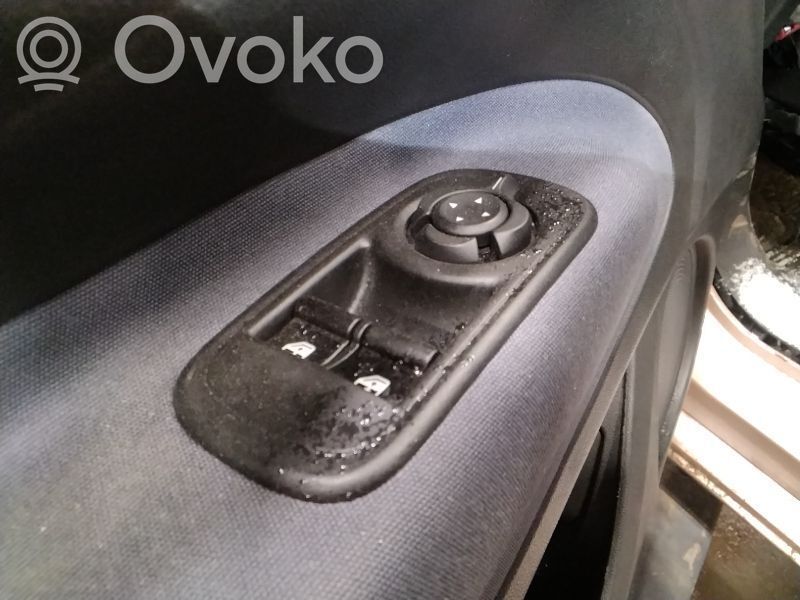 Fiat 500E Electric window control switch 