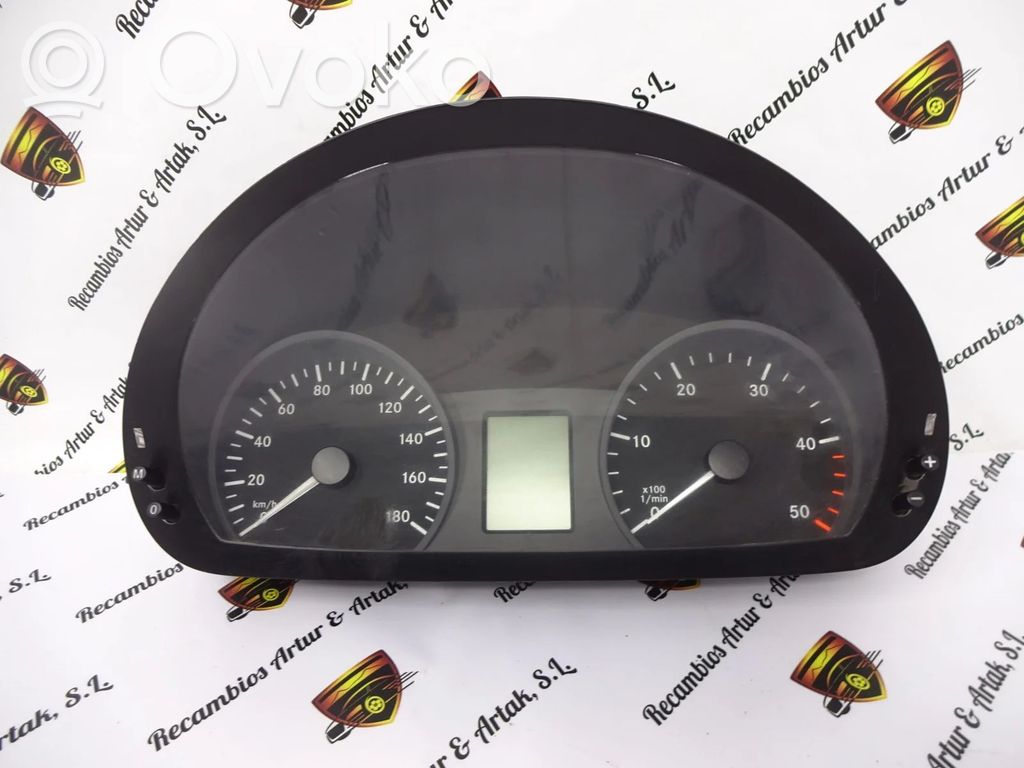 Panel de instrumentos   A9064465821,A9064480821