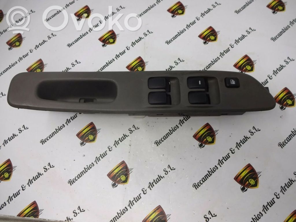 Mitsubishi Space Wagon Interruptor del elevalunas eléctrico 