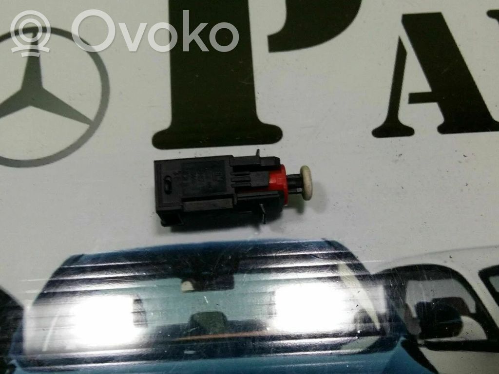 Light switch   09185906,451011