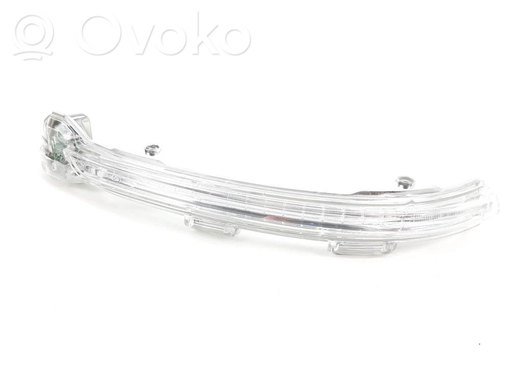 Volkswagen Golf VII Front indicator light 