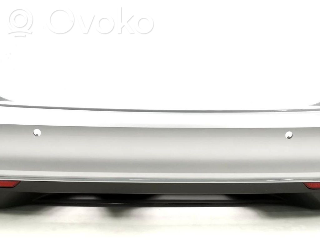 Volkswagen PASSAT B8 Parachoques 