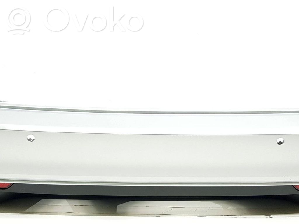 Volkswagen PASSAT B8 Parachoques 