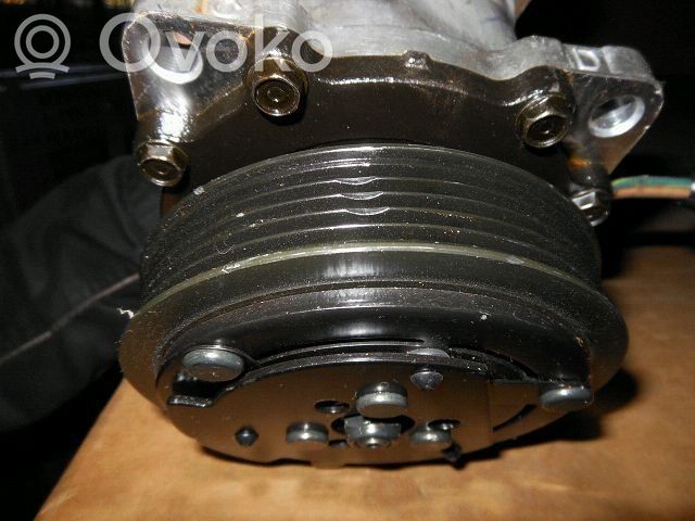 Audi 100 S4 C4 Air conditioning (A/C) compressor (pump) 