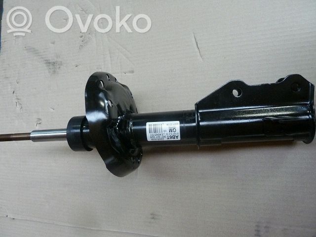 Opel Insignia A Priekinis amortizatorius 