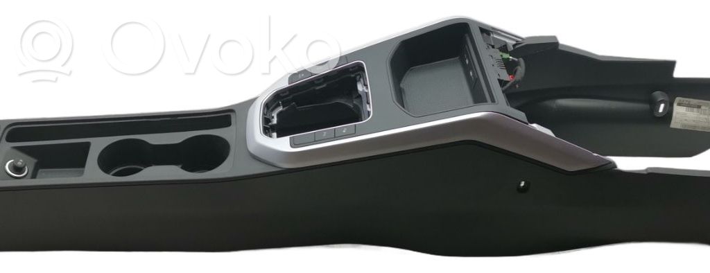 Seat Arona Mittelkonsole 