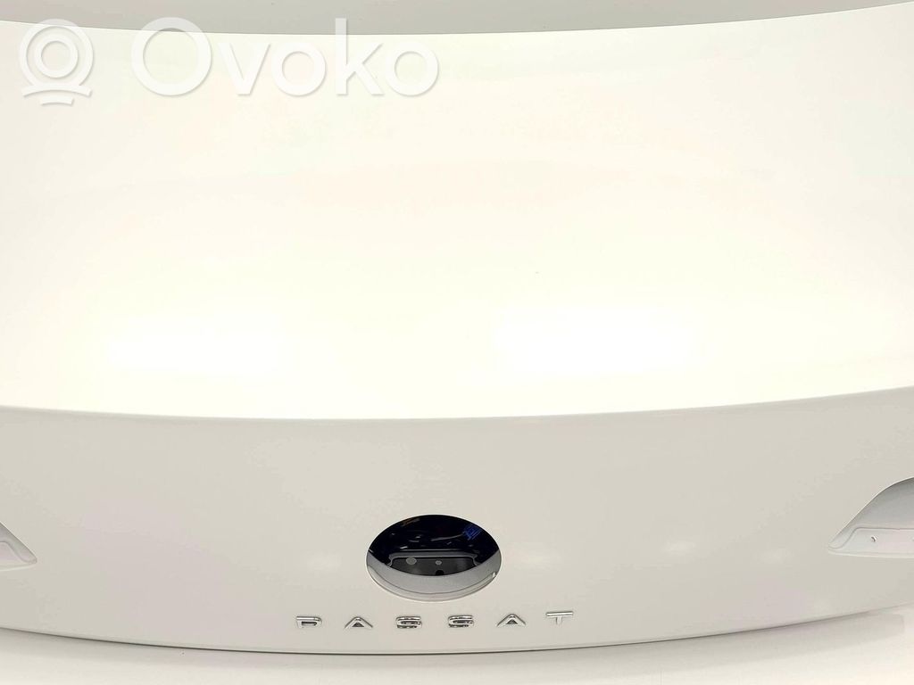 Tailgate/trunk/boot lid   L0K1