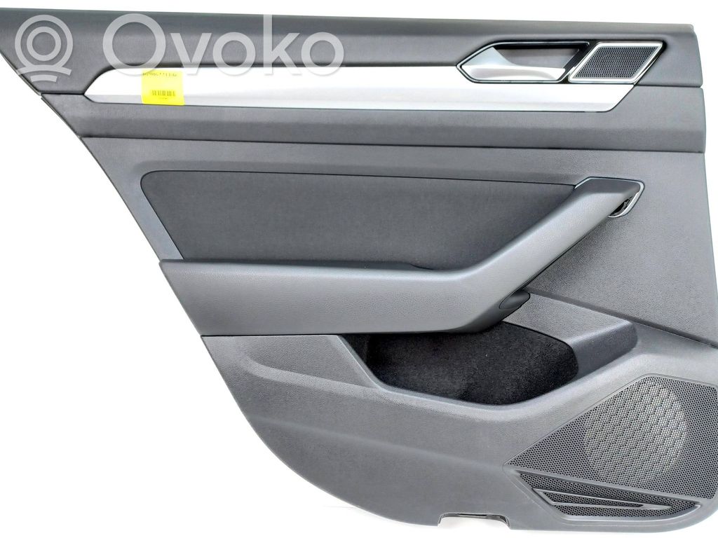 Volkswagen PASSAT B8 Boczki / Poszycie drzwi tylnych 