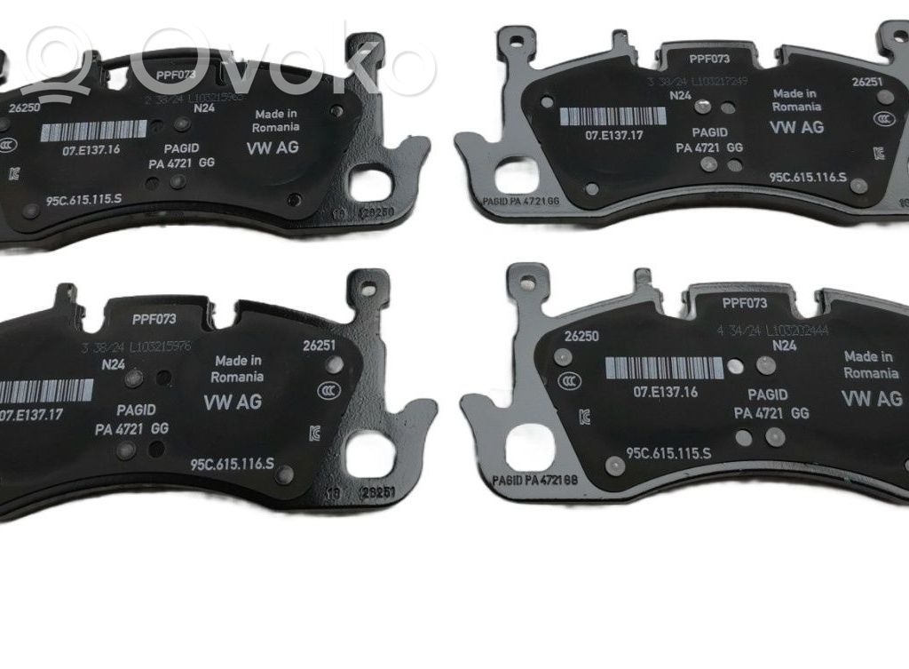 Audi Q6 e-tron Brake pads (front) 