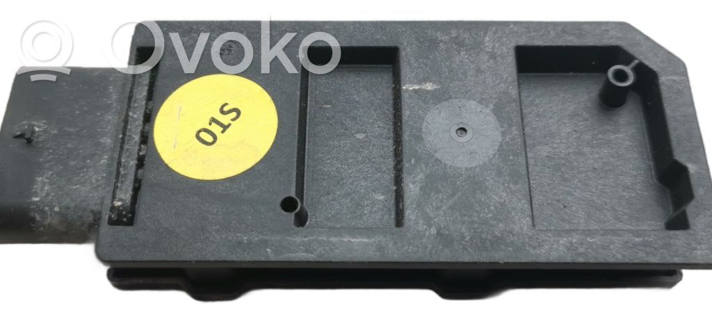 Audi A3 8Y Keyless system antenna 