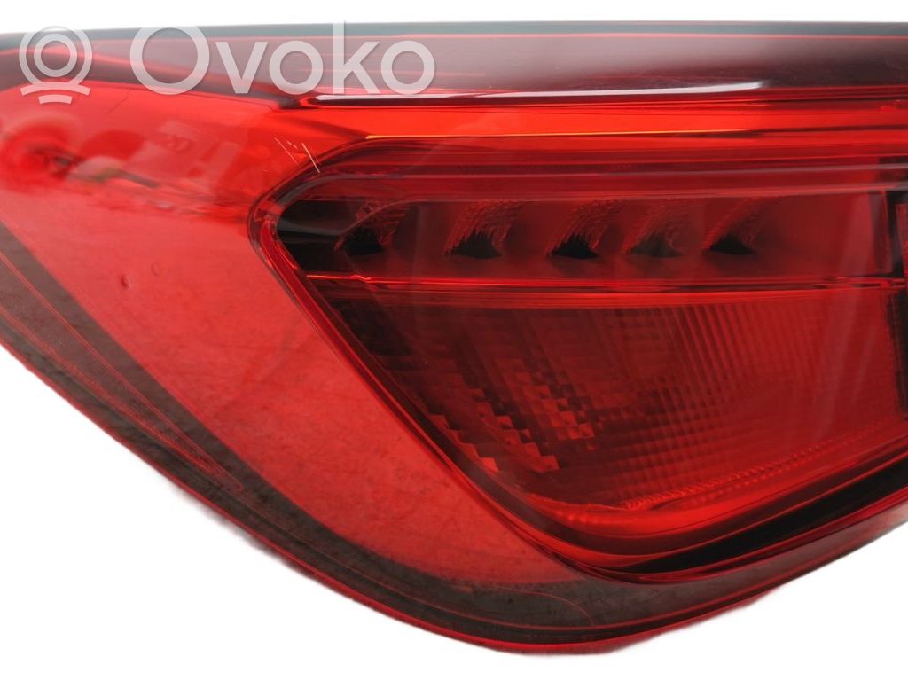 Takavalot   5FA945095,5FA945095