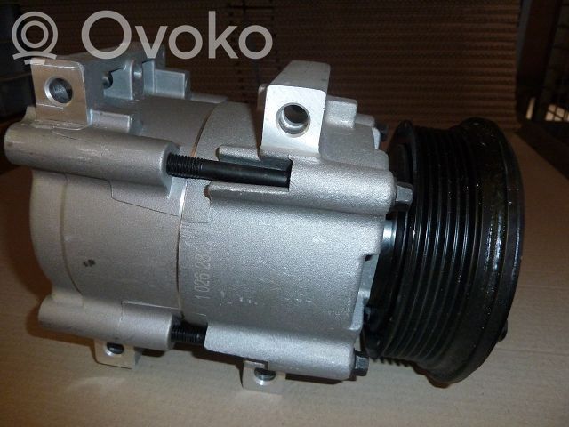 Ilmastointilaitteen kompressorin pumppu (A/C)   1026282,AA014700