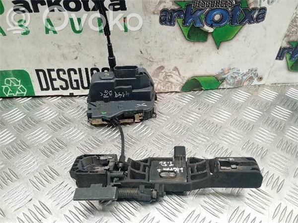 Renault Laguna I Rear door lock 