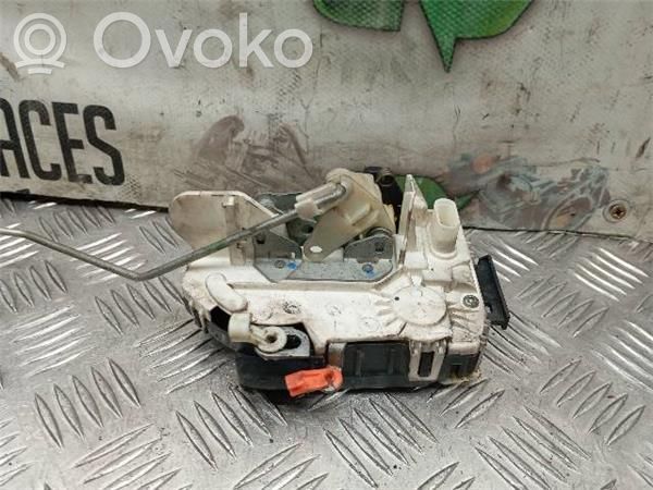 Chrysler Voyager Front door lock 