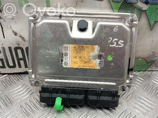 Unidad de control/módulo ECU del motor   AKE