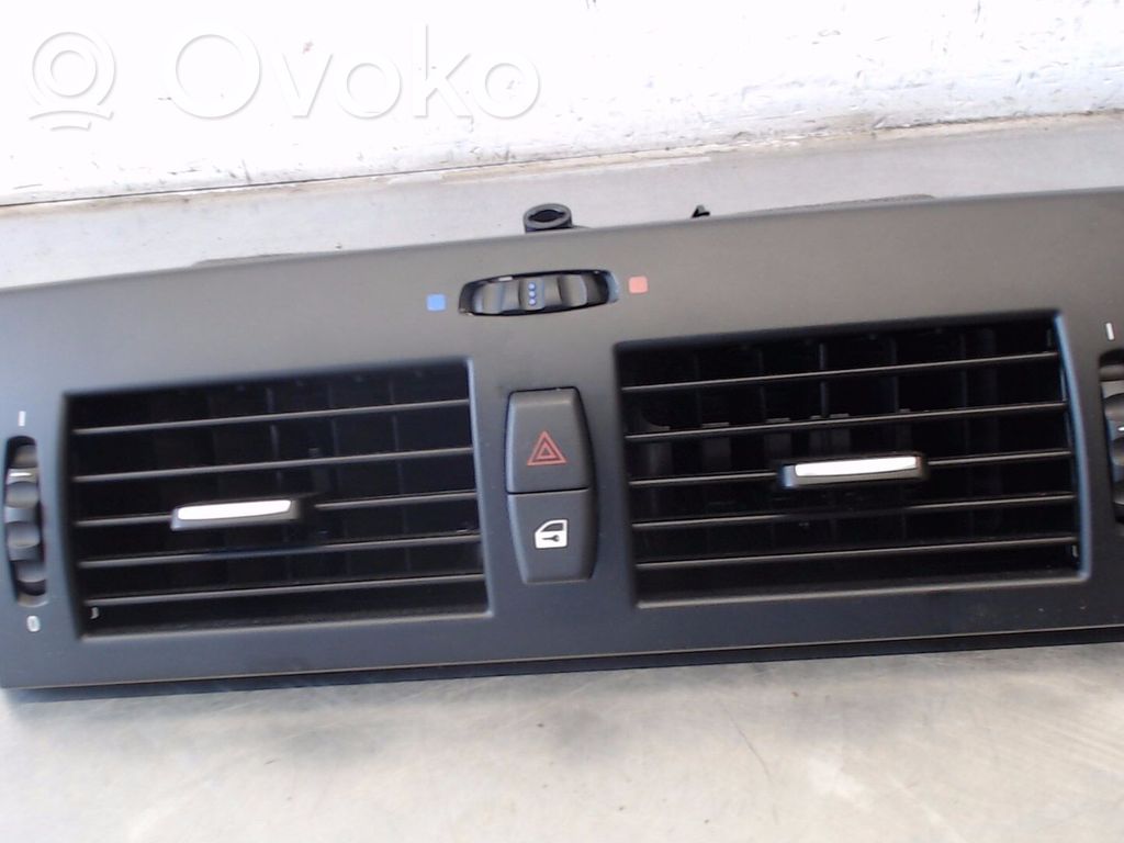 BMW X3 E83 Autres éléments de console centrale 
