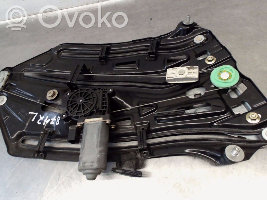 Vidrio lateral trasero   51378229593,51368215273